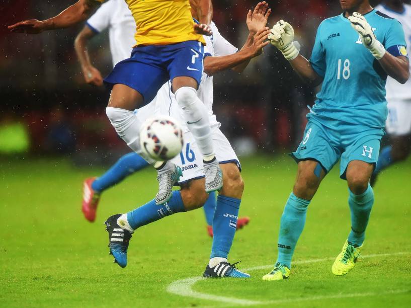 Brasil e Honduras se enfrentam em amistoso no Beira Rio em Porto Alegre