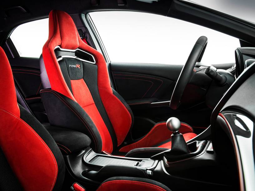 Civic Type R: motor turbo 2.0 a gasolina de 310 cv e velocidade máxima de 270 km/h