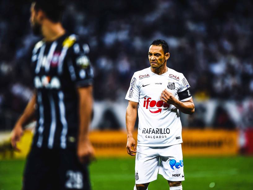 Ricardo Oliveira, do Santos, em partida contra o Corinthians, válida pelas oitavas de final da Copa do Brasil, na Arena Corinthians (Itaquerão), na zona leste da capital paulista, nesta quarta- feira (26)