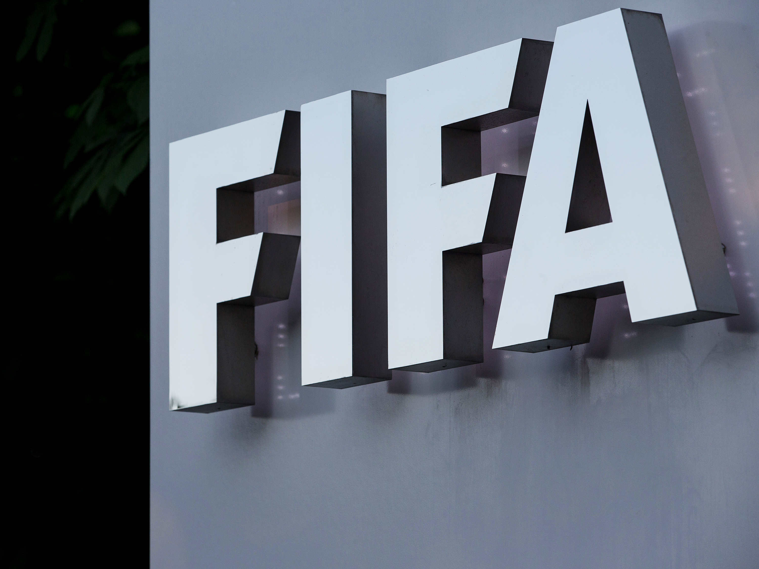 Logo da Fifa na sede da entidade em Zurique, na Suíça