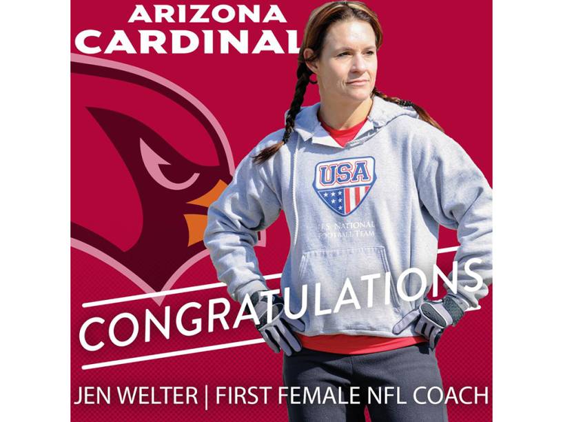 Jen Welter, a primeira mulher a comandar uma equipe da NFL, a principal liga de futebol americano dos Estados Unidos