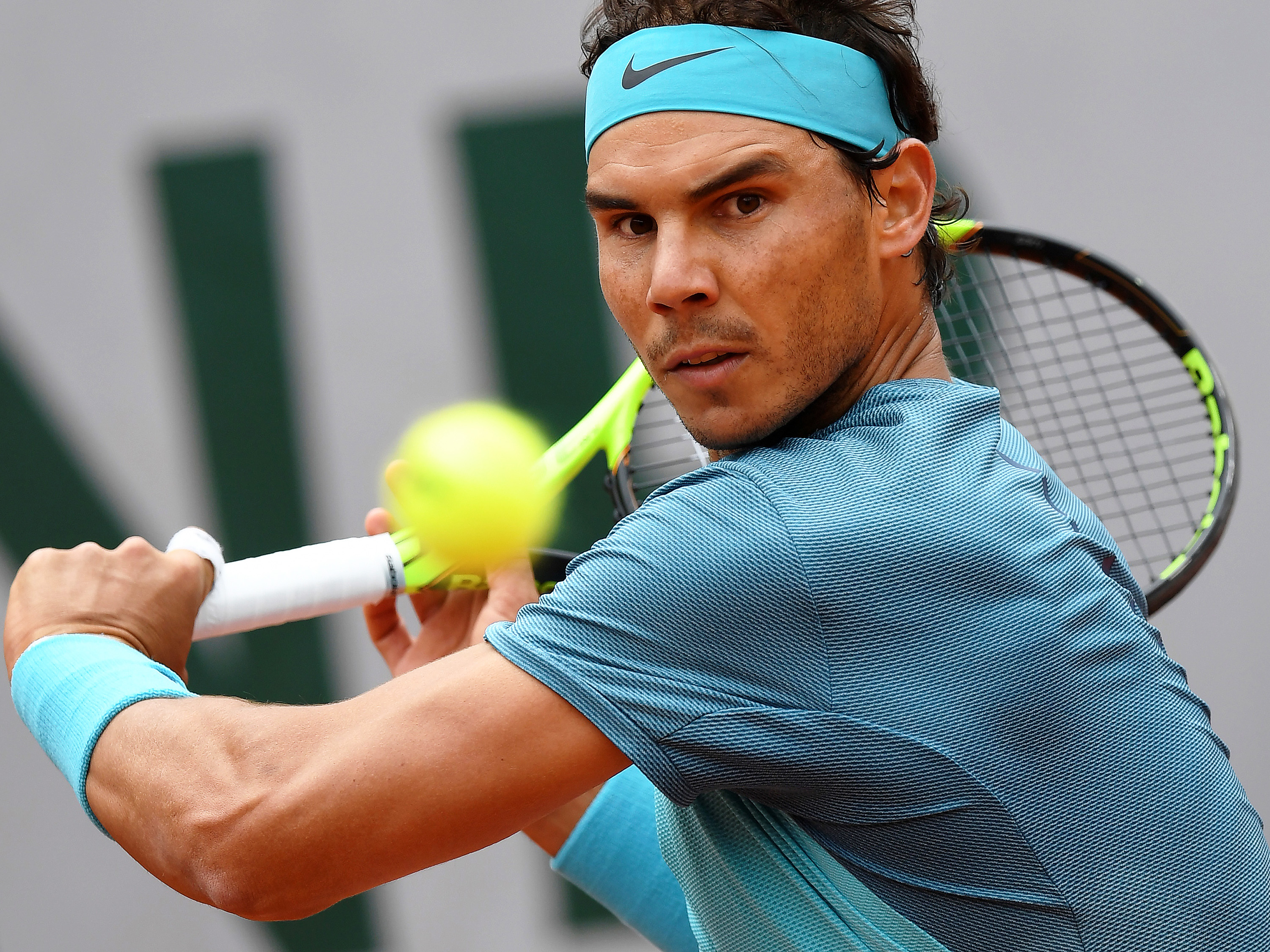 Rafael Nadal vence a primeira em Roland Garros