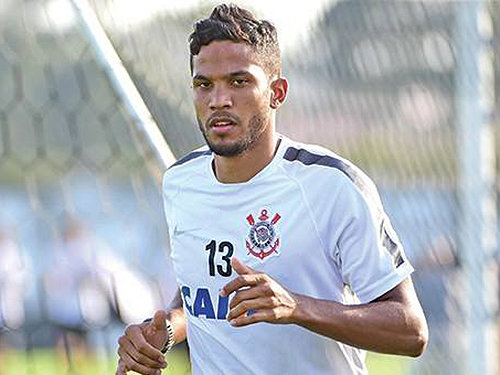 Yago, zagueiro do Corinthians, usou substância proibida quando estava machucado
