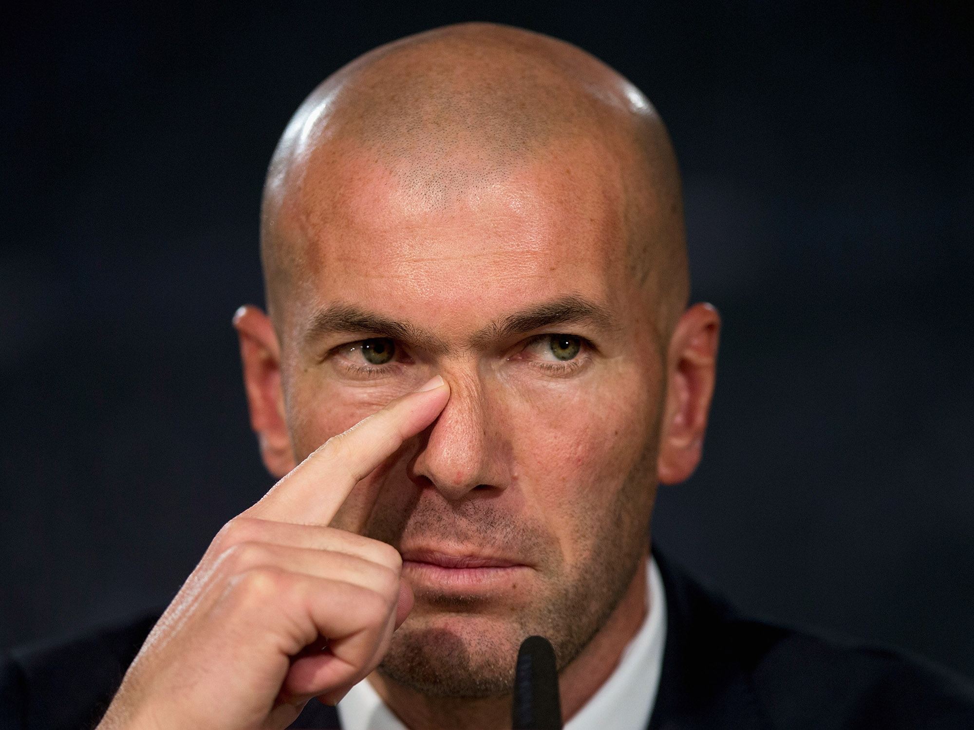 O novo técnico do Real Madrid Zinedine Zidane concede entrevista coletiva no campo de treinamento Valdebebas, em Madri - 05/01/2016