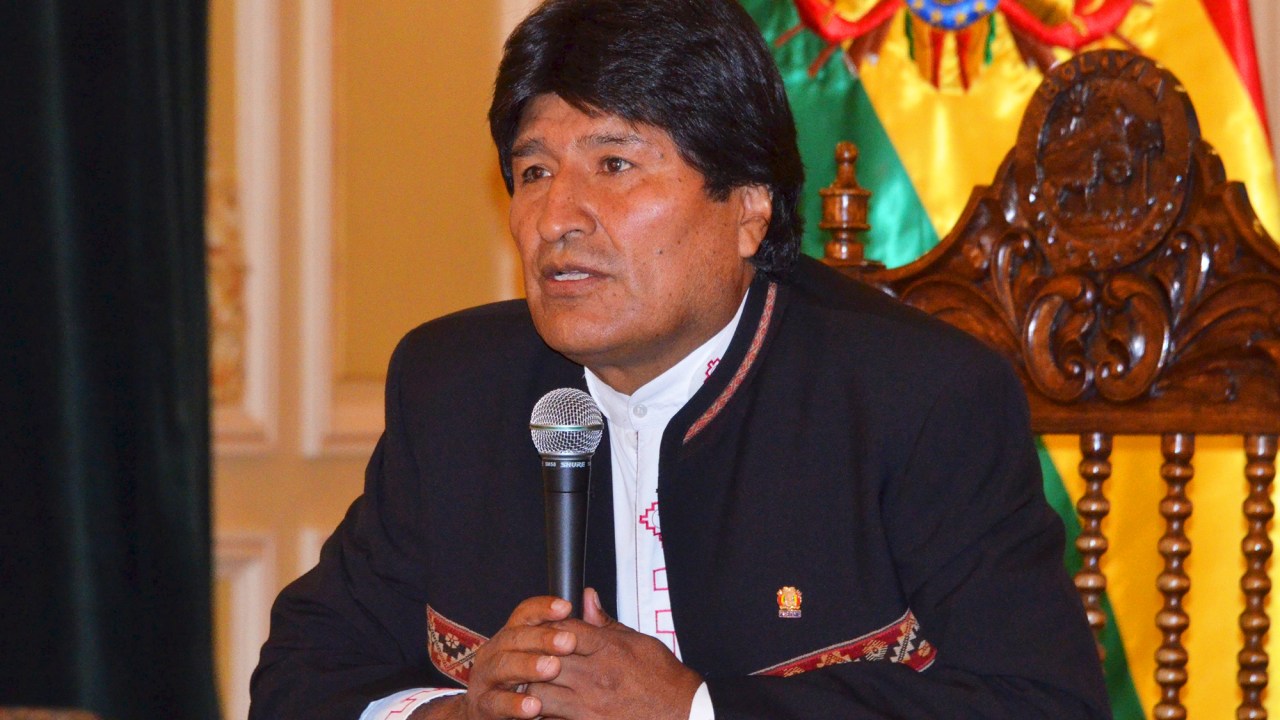 Presidente boliviano Evo Morales, concede entrevista coletiva no palácio presidencial, em La Paz, na Bolívia, nesta segunda-feira (29)