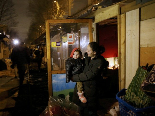 Favela de ciganos na zona norte de Paris