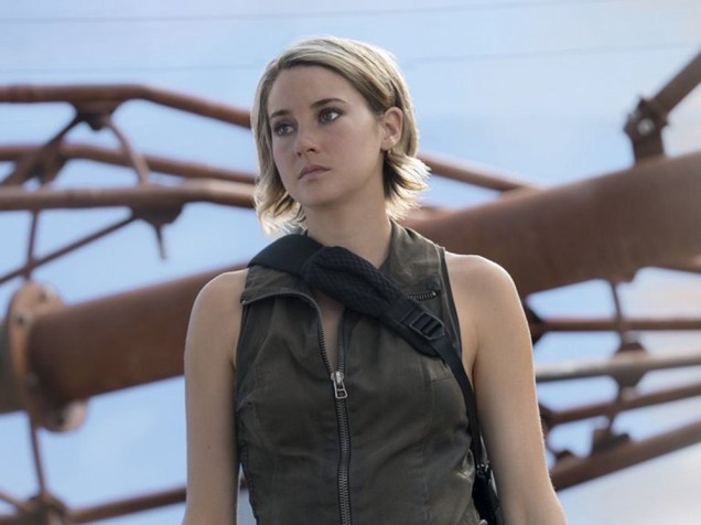 Tris (Shailene Woodley) em cena do filme Série Divergente: Convergente