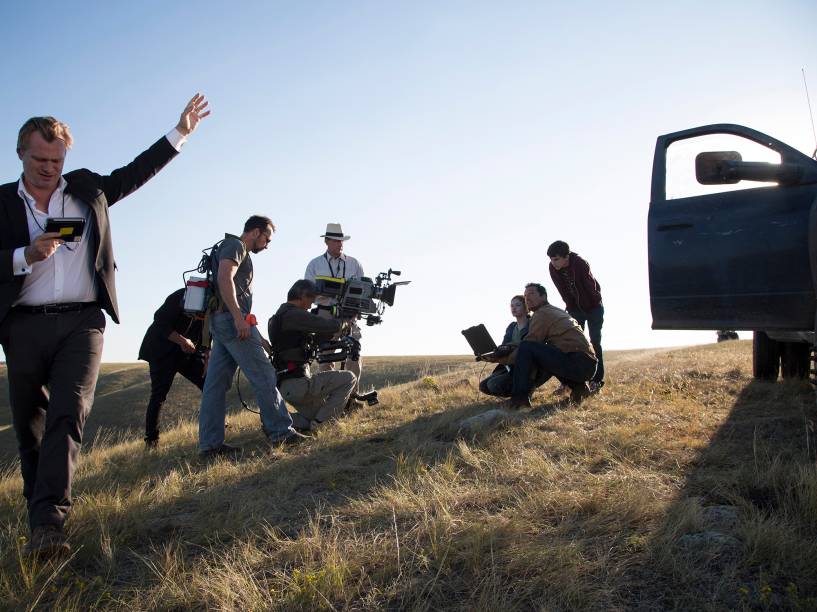 <p>Cena do filme interestelar, do diretor Christopher Nolan, com os atores Matthew McConaghey, Anna Hathaway e Jessica Chastain</p>