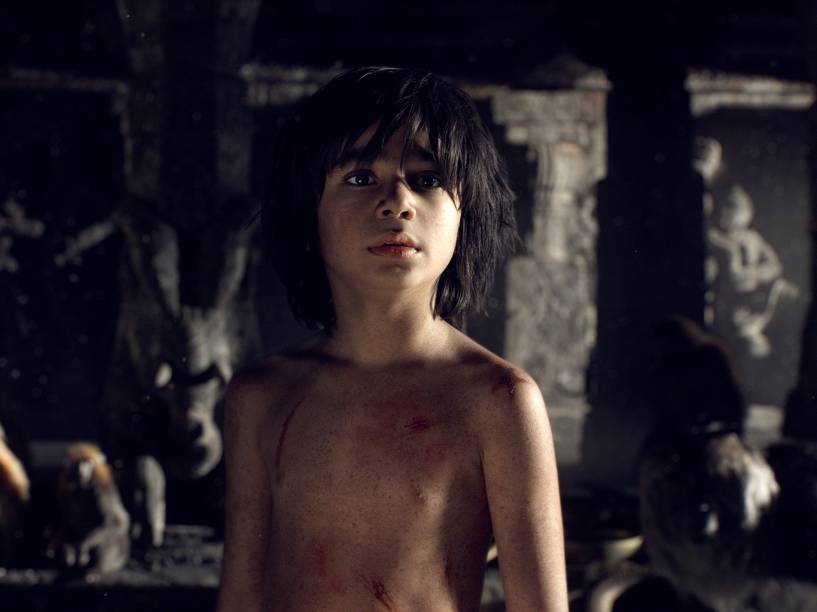 Mogli (Neel Sethi), em cena do filme Mogli - O Menino Lobo
