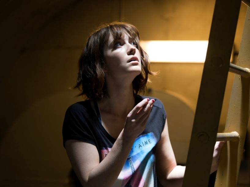 Michelle (Mary Elizabeth Winstead) em cena do filme Rua Cloverfield, 10