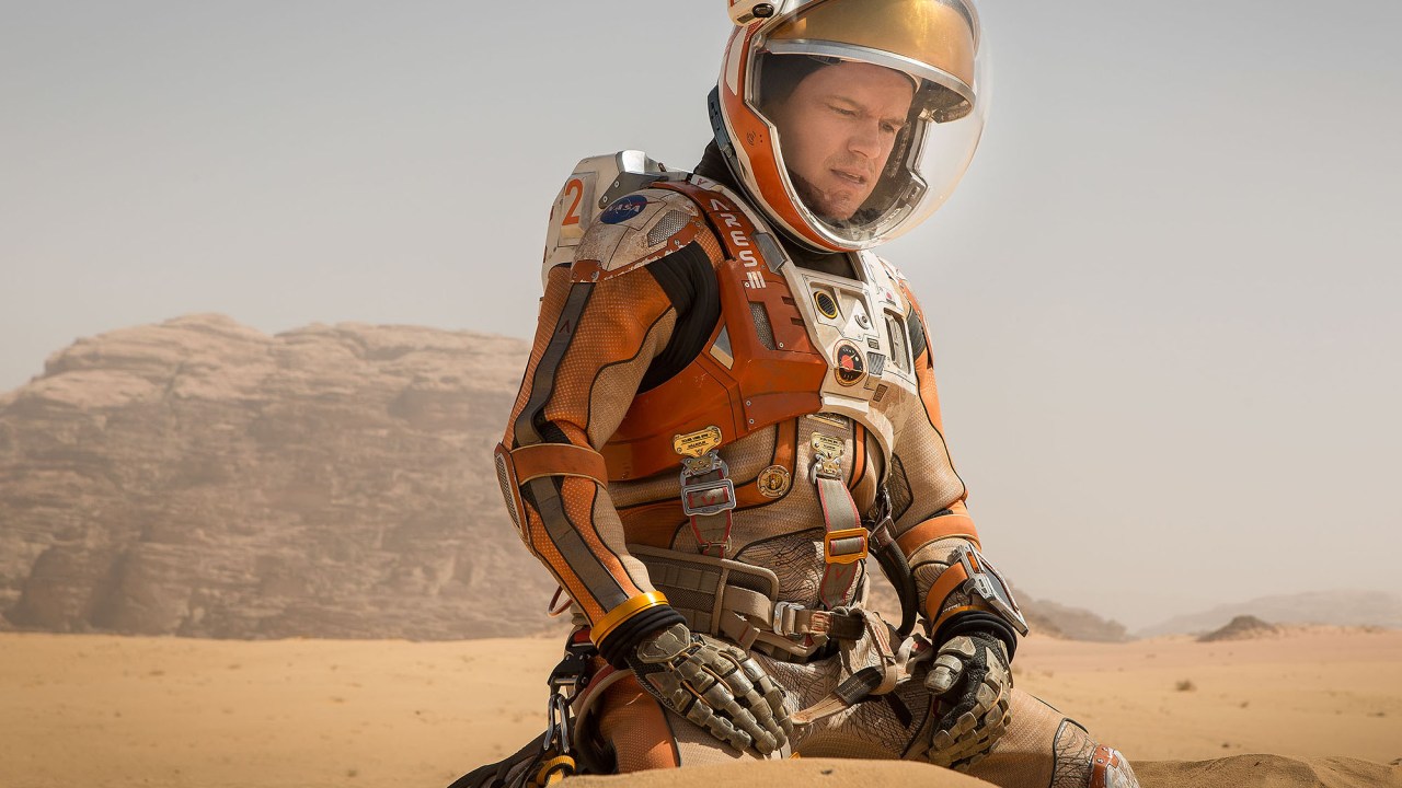 O filme "Perdido em Marte", ficção científica dirigida por Ridley Scott tem Matt Damon no papel de astronauta deixado sozinho em Marte pelos companheiros após incidente com missão espacial da Nasa