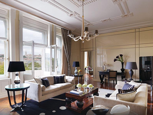 4º - Four Seasons Hotel Gresham Palace, em Budapeste, na Hungria