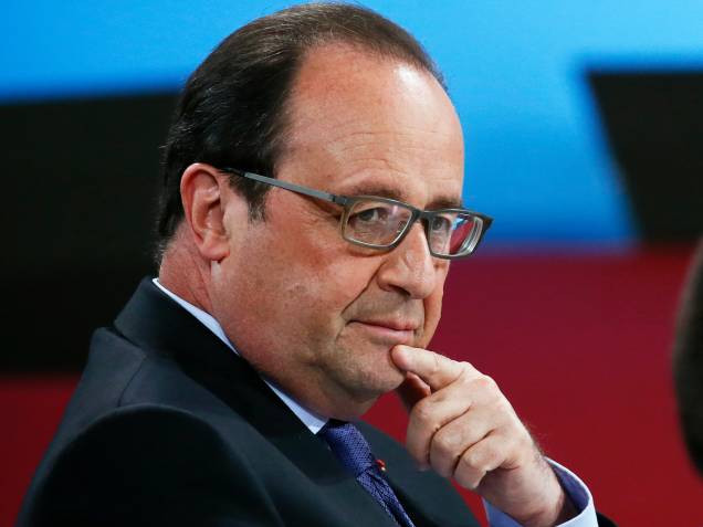 O presidente francês, François Hollande confirma que avião da EgyptAir caiu no Mediterrâneo - 19/05/2016