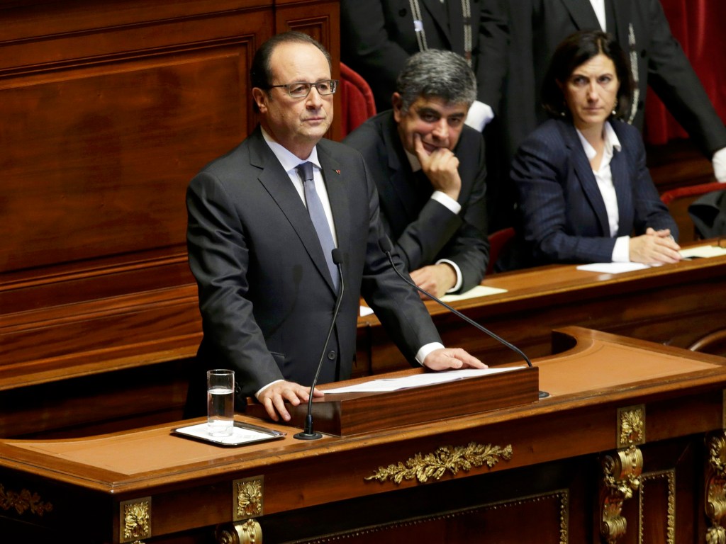 O presidente francês, François Hollande, durante discurso no Palácio de Versalhes
