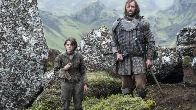 Arya Stark (Maisie Williams) em cena do episódio final da 4ª tem porada de Game Of Thrones