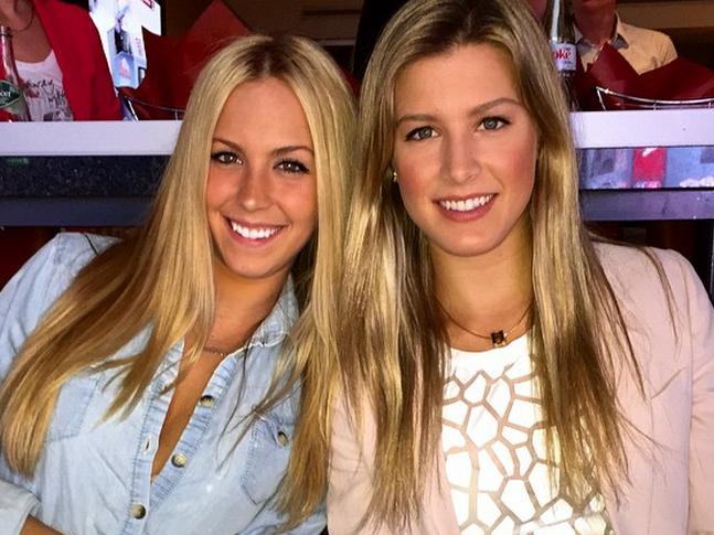 Beatrice com a irmã gêma Eugenie Bouchard, 25ª colocada do ranking da WTA