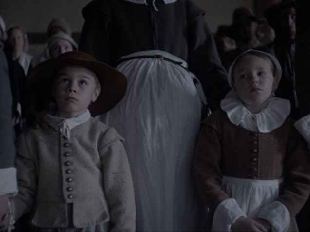 Os gêmeos da família do filme de terror ‘A Bruxa’, Mercy (Ellie Grainger) e Jonas (Lucas Dawson)