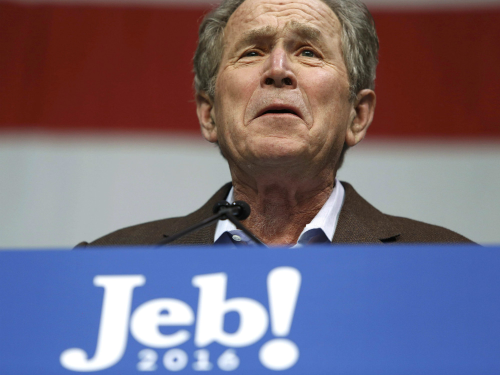 O ex-presidente George W. Bush faz campanha para seu irmão Jeb