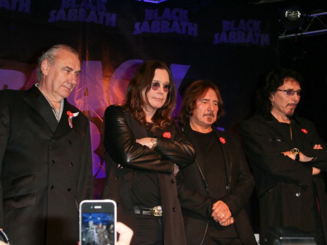 Da esquerda para a direita: Bill Ward, Ozzy Osbourne, Geezer Butler e Tony Iommi, do Black Sabbath, em evento na Califórnia, Estados Unidos, em 2011