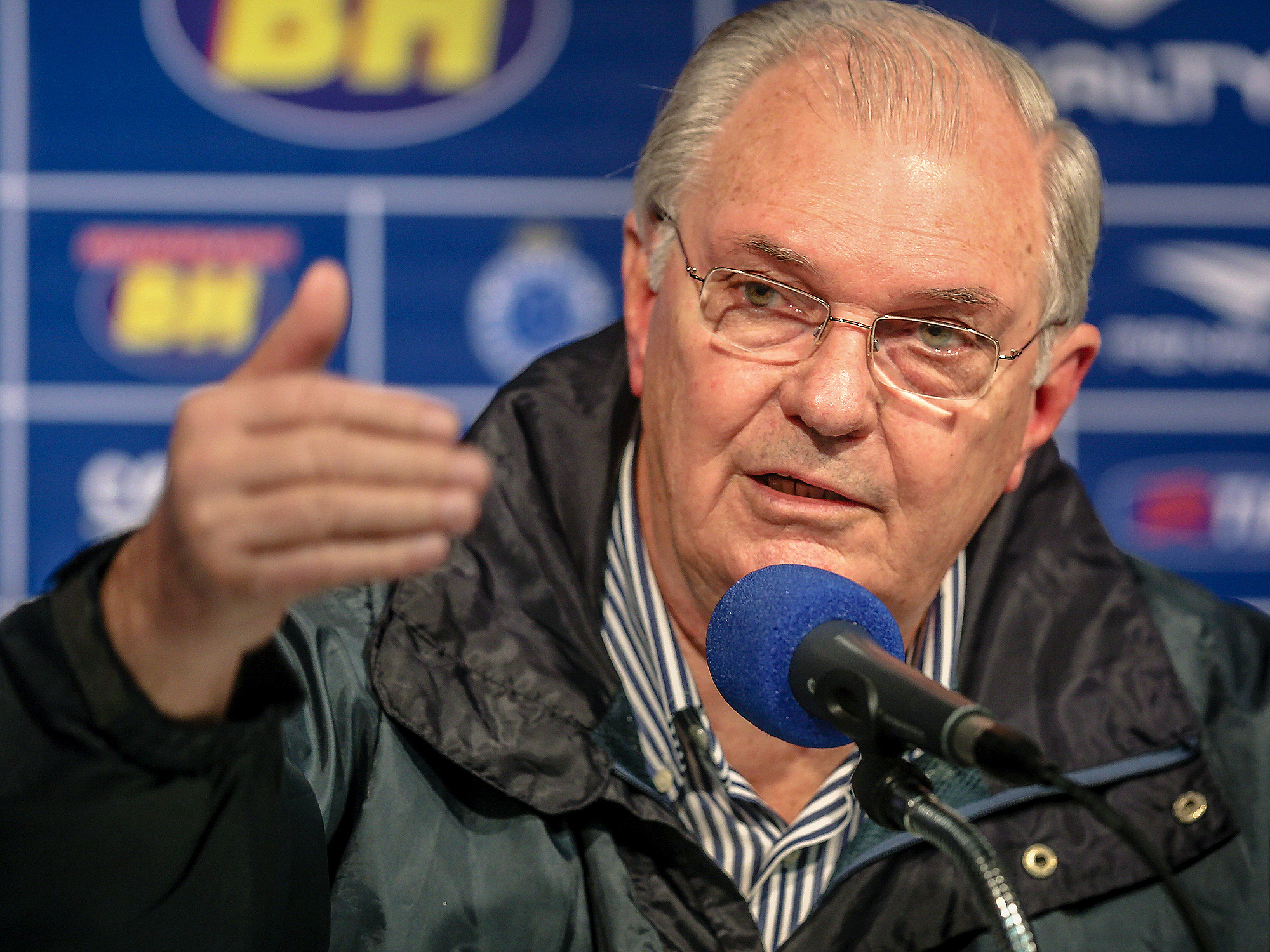 O presidente do Cruzeiro Gilvan Pinto Tavares durante coletiva, no CT Toca da Raposa II em Belo Horizonte (MG)