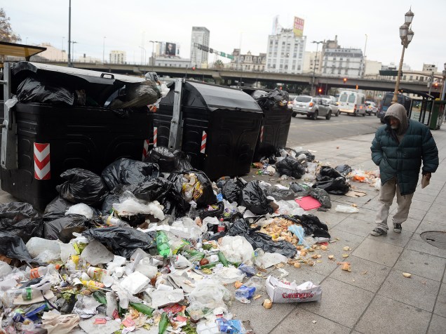 Greve geral na Argentina suspende voos, transportes e coleta de lixo