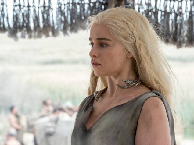 Emilia Clarke (Daenerys Targaryen), em cena da série Game of Thrones