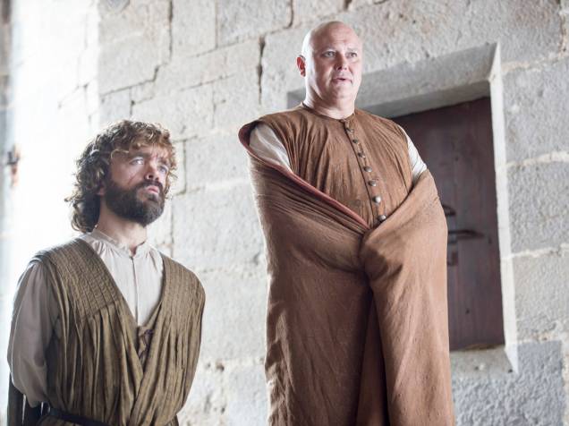 Peter Dinklage (Tyrion Lannister) e Conleth Hill (Varys), em cena da sexta temporada da série Game of Thrones
