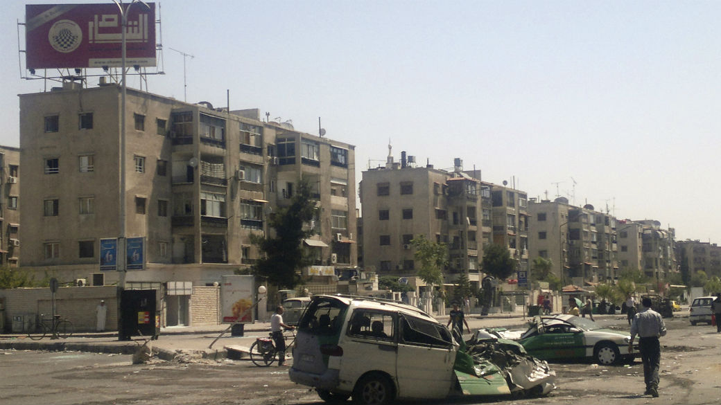 Cena de guerra em Damasco, na Síria. Estado Islâmico dominou áreas na região