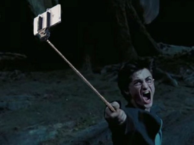 Harry Potter e seu novo feitiço: Expelliarmus Selfie! - Harry Potter