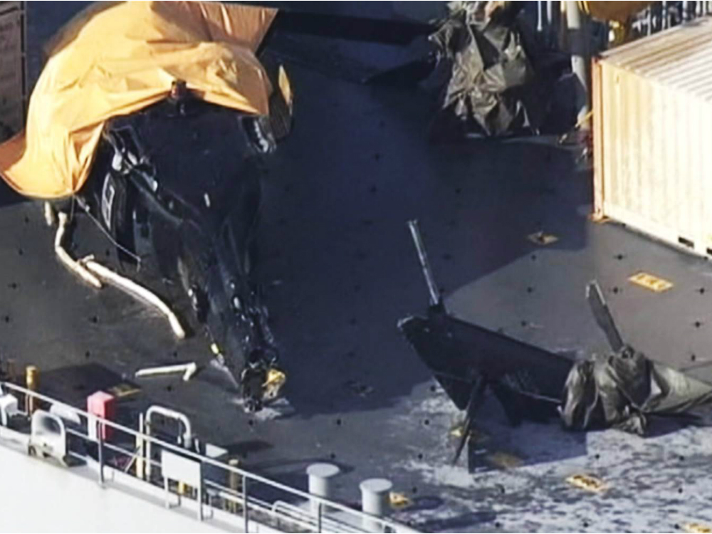 O helicóptero UH-60 Blackhawk da Marinha dos Estados Unidos perdeu parte da cauda no acidente