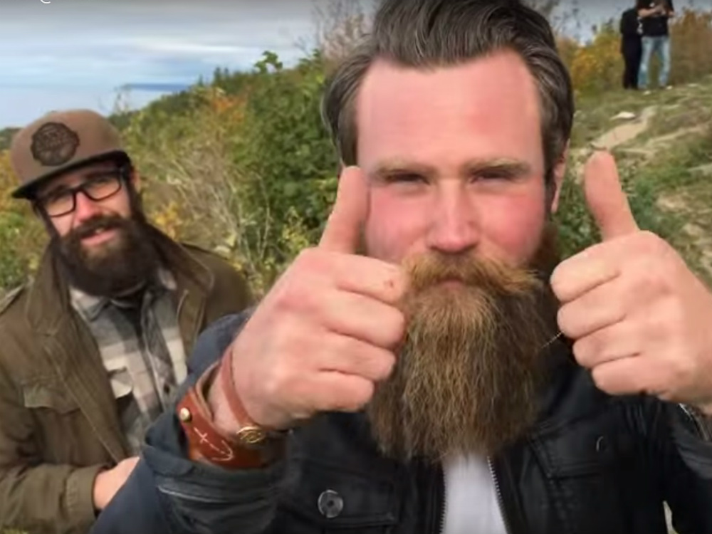 Um grupo de hipsters suecos se reuniu para uma sessão de fotos