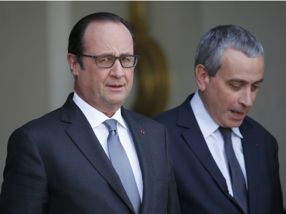 O presidente francês François Hollande e o embaixador Laurent Stefanini
