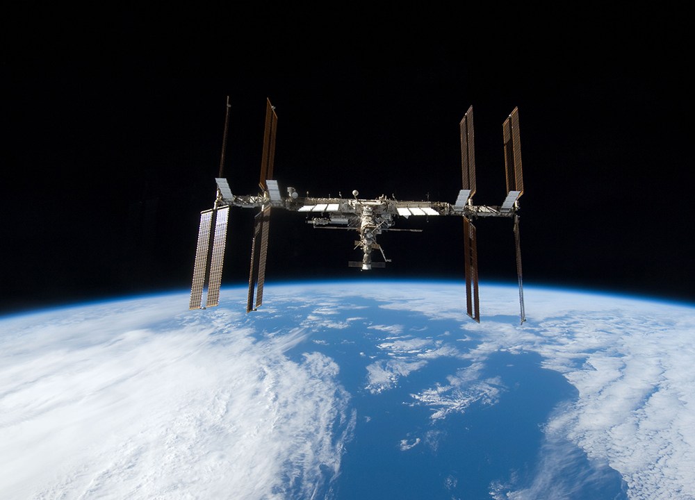 Lançada em 20 de novembro de 1998, a ISS é um laboratório espacial. As pesquisas feitas ali já renderam mais de 1 200 estudos científicos