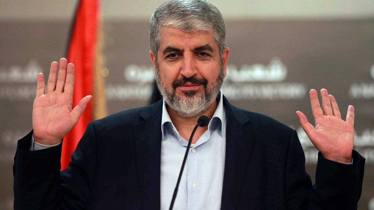 O líder do Hamas, Khaled Meshaal, durante conferência na capital do Qatar, Dohaonde vive no exílio. Meshaal rejeitou hoje (28) qualquer tentativa de desarmar o movimento islâmico palestino em Gaza como exigido por Israel