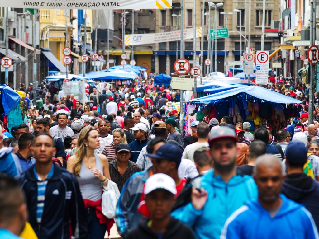Maior contingente populacional reside no Sudeste: 85,3 milhões de pessoas