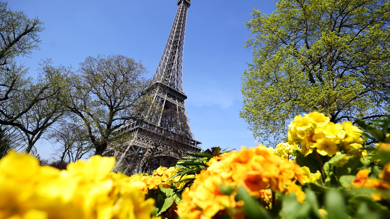 Vista da Torre Eiffel, em Paris - 08/04/2015