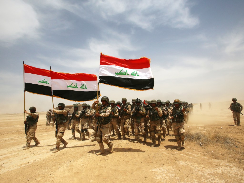 Na capital de Bagdá (Iraque), soldados participam de treinamento liderado pelo exército espanhol sob orientação de militares dos EUA - 27/05/2015