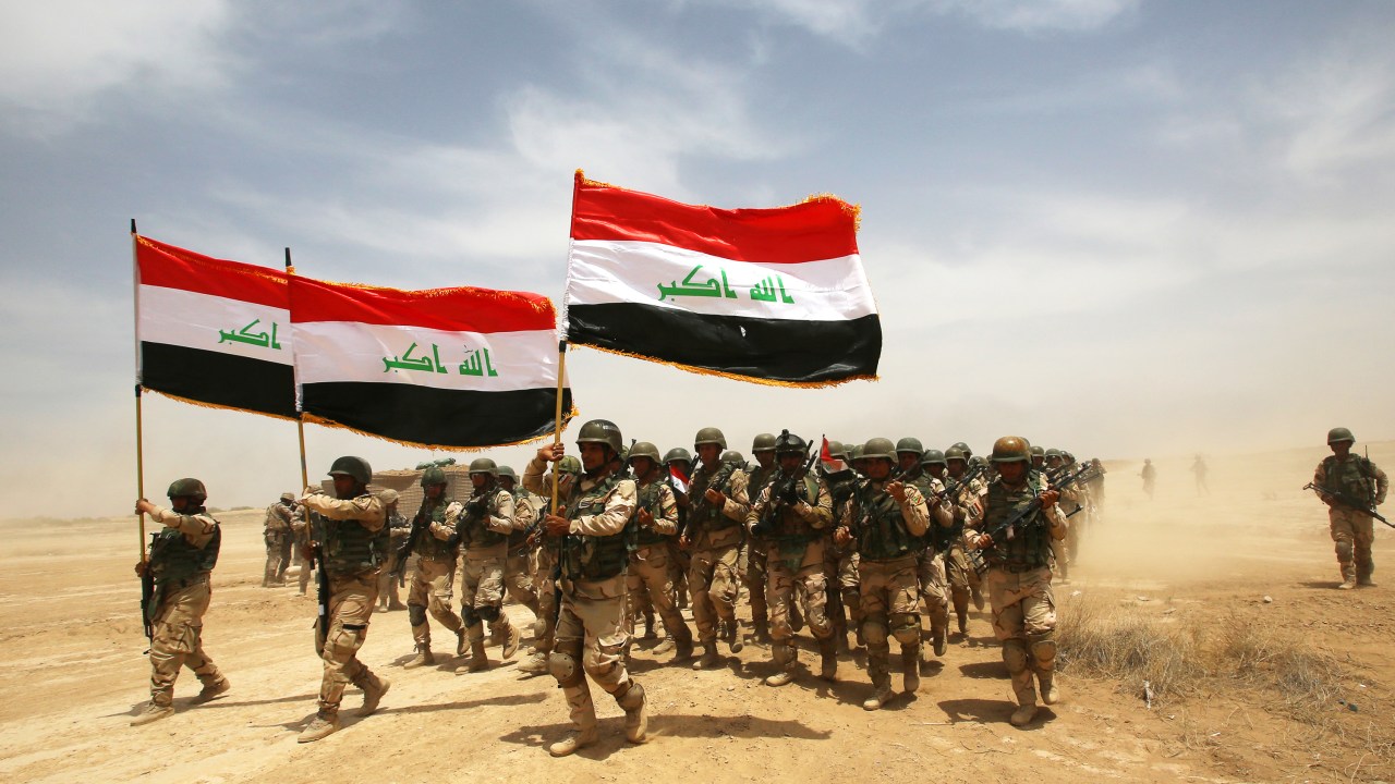 Na capital de Bagdá (Iraque), soldados participam de treinamento liderado pelo exército espanhol sob orientação de militares dos EUA - 27/05/2015