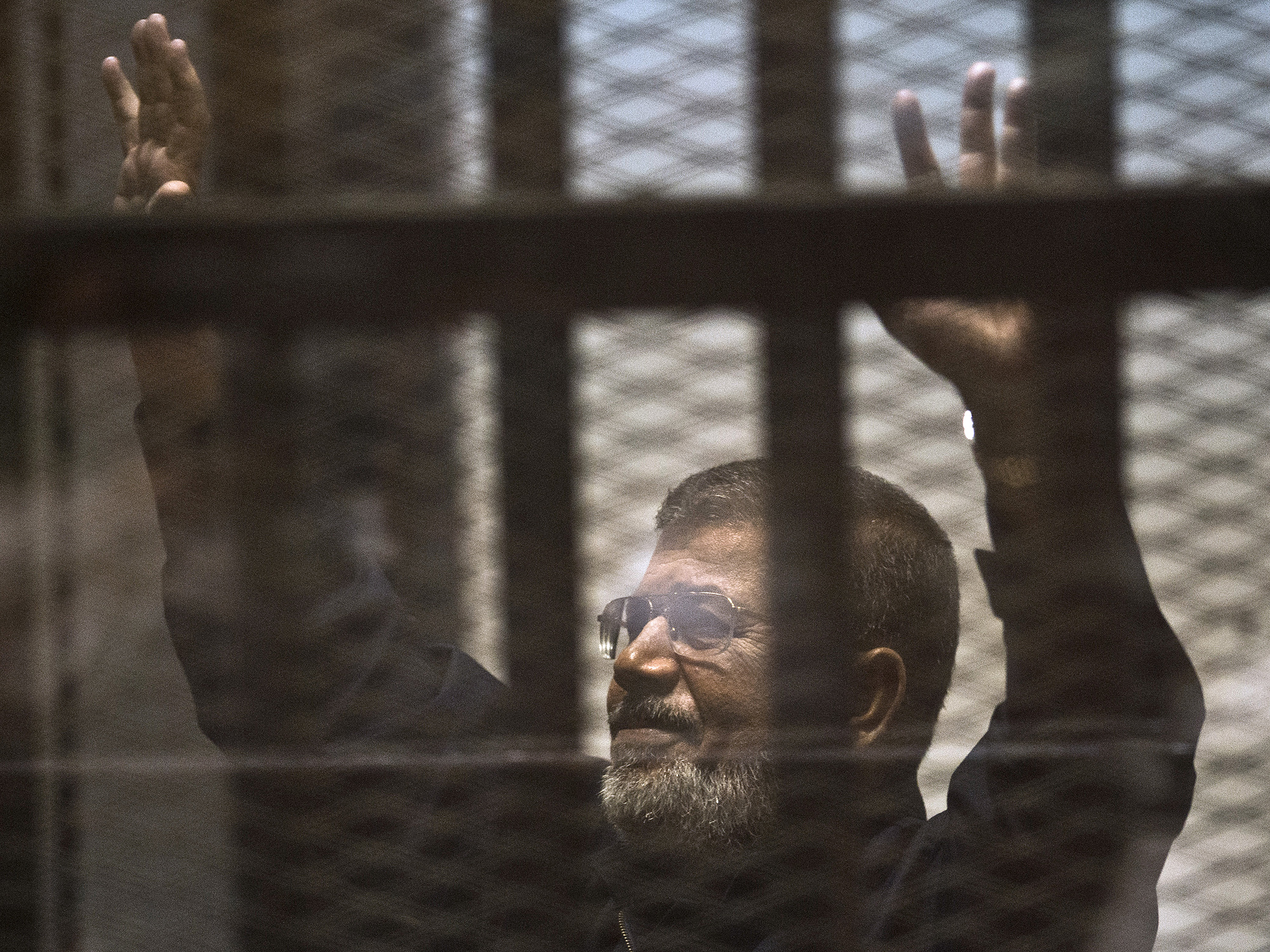O Tribunal Penal do Cairo condenou o ex-presidente do Egito Mohammed Mursi à morte sob a acusação de assassinato, sequestro e outros crimes durante uma fuga em massa de uma prisão em 2011