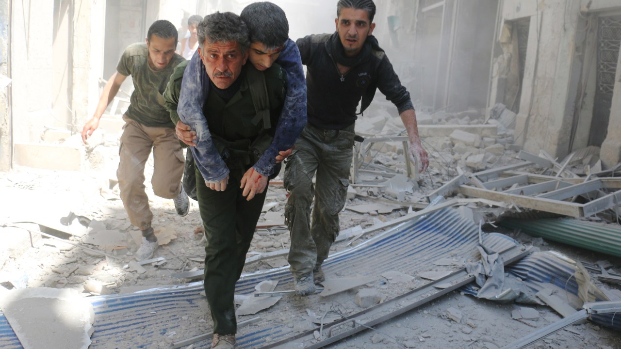 Ataque sobre bairro rebelde deixa feridos na Síria