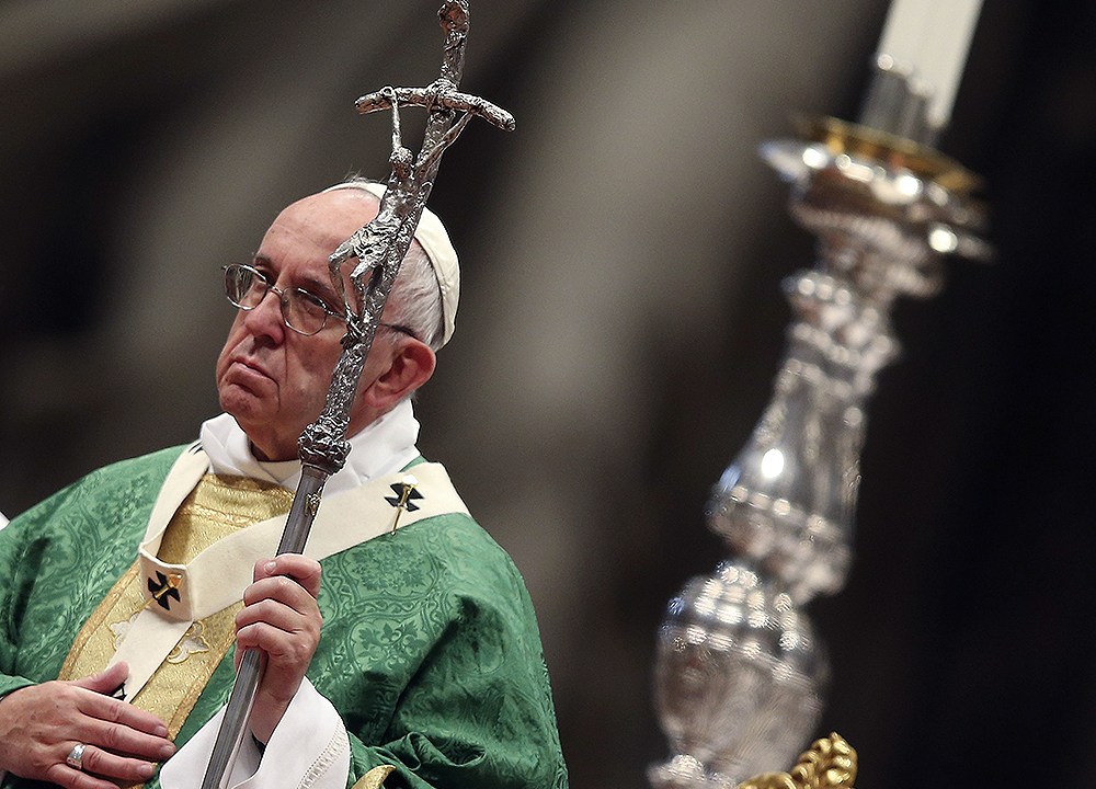 Papa Francisco durante o sínodo dos bipos, no Vaticano