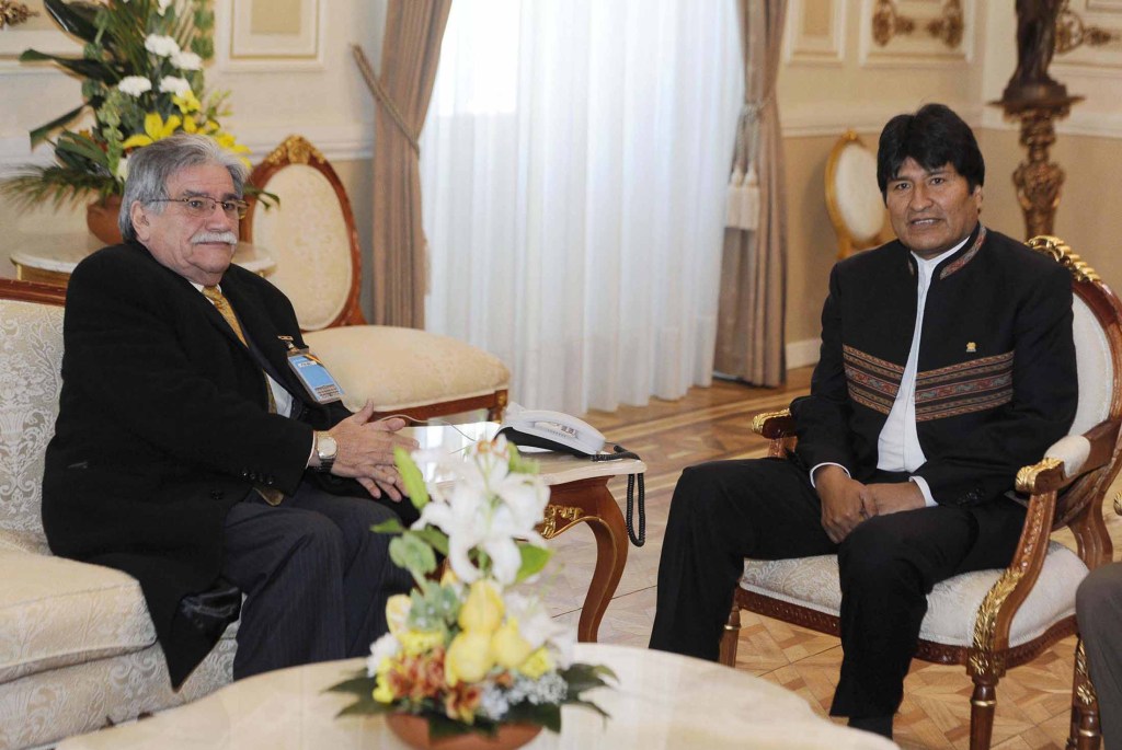 Jerjes Justiniano, embaixador da Bolívia no Brasil, e Evo Morales, presidente da Bolívia