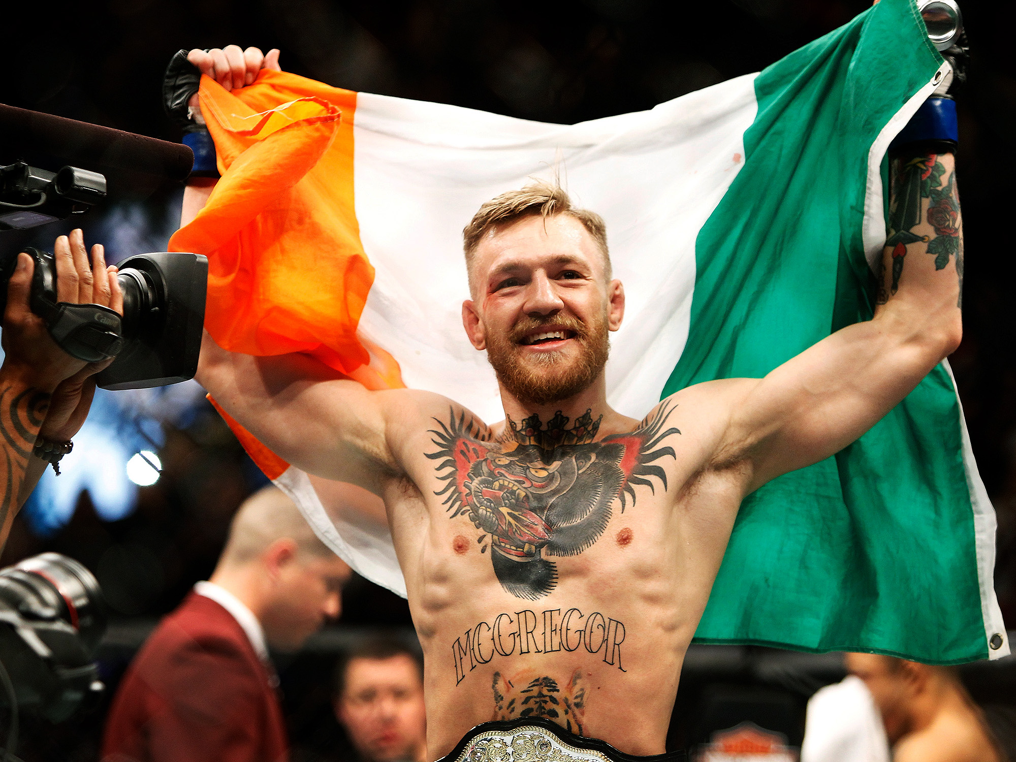 José Aldo perde para Conor McGregor na principal luta do UFC 194, neste sábado (12), na MGM Grand Garden Arena, em Las Vegas