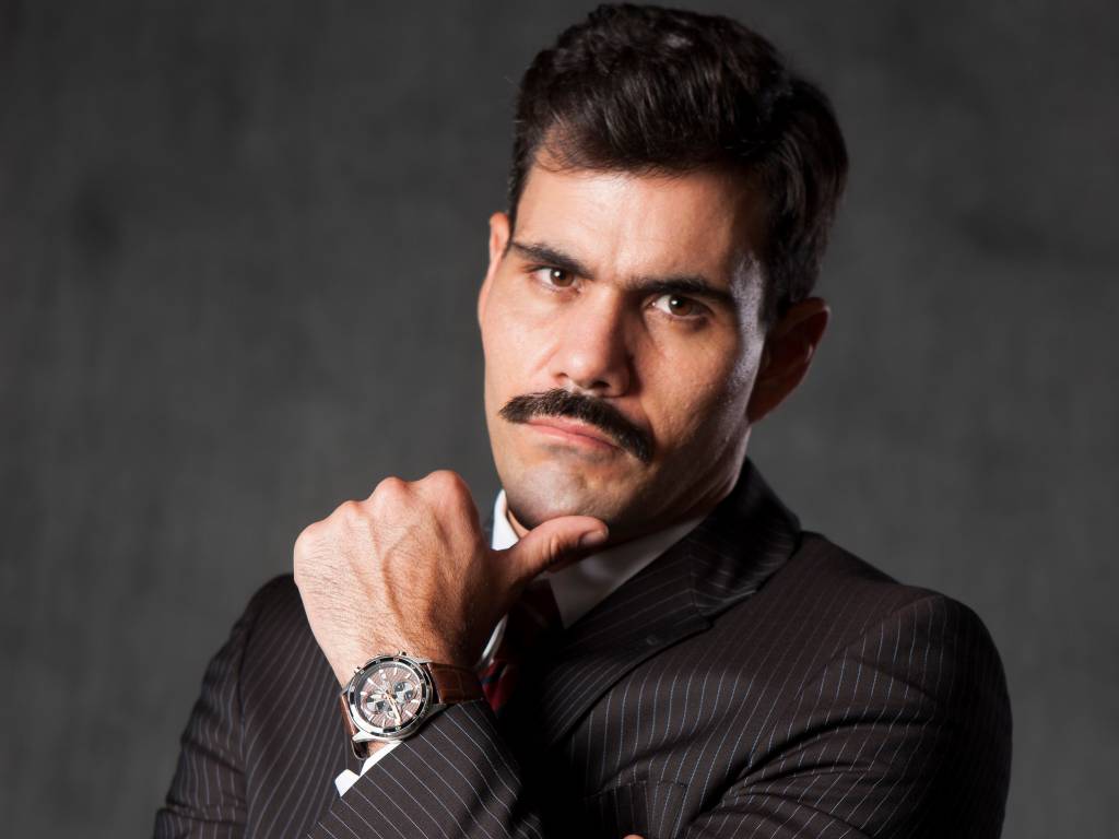 Juliano Cazarré alfineta tendência vista em novelas da TV Globo