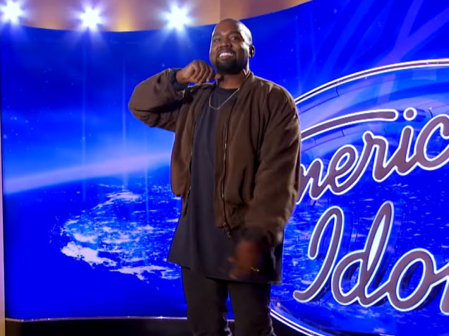 Kanye West em vídeo promocional do programa American Idol