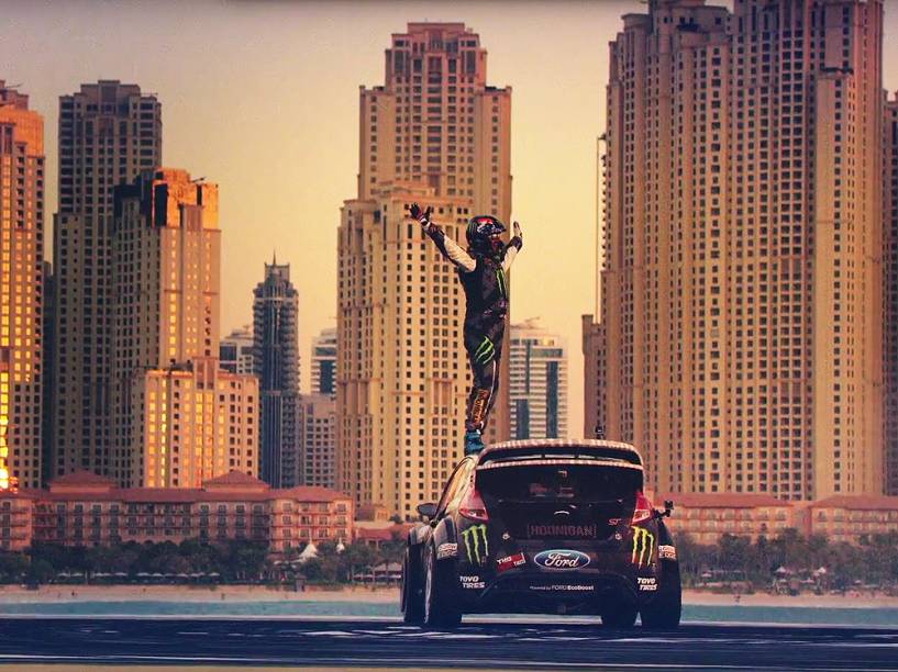 O piloto Ken Block em Dubai