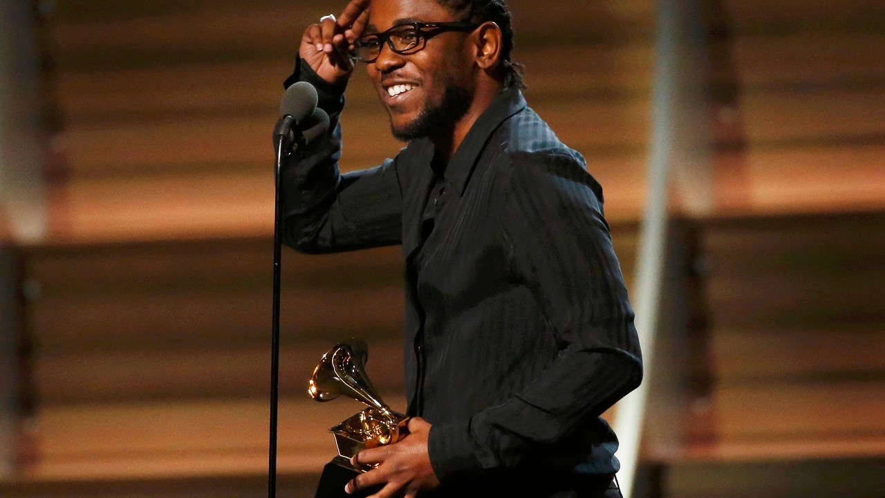 Kendrick Lamar durante a 58ª edição do Grammy, premiação que elege os melhores da música internacional, que acontece nesta segunda-feira (15)