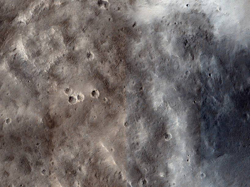 <p>Imagem da Cratera Marth, registrada em 1 de agosto de 2015. No longa, essa é a região onde o astronauta Mark Watney enfrenta a tempestade de areia. </p>