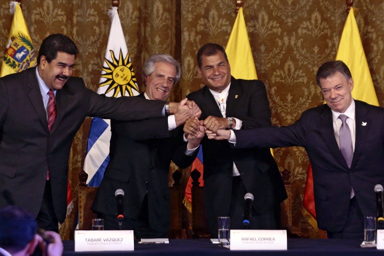 Maduro, Vazquez, Correa e Santos celebram acordo em Quito