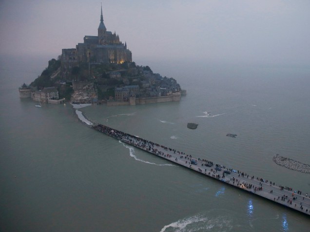 Parecido com uma ilha, o Monte Saint-Michel é classificado como patrimônio da humanidade pela Unesco